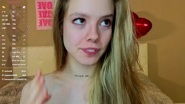 XXX chat uživo modela TiffinyMergist