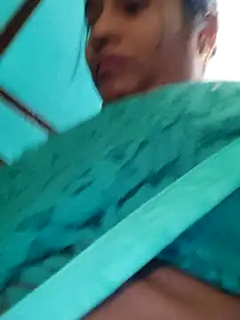 yamini1431 Show in webcam