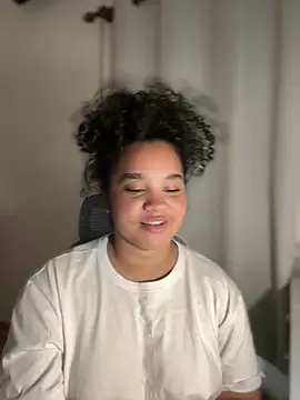 Chat +18 de Lucy_wilson5 ao vivo