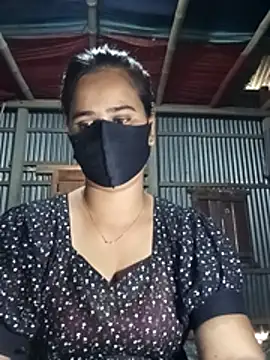 Sexy-Binita élő XXX-chatje