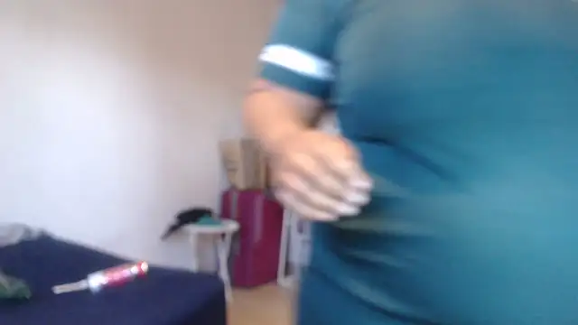 PIXIEBITCHXXX26 Adlı Modelin Canlı XXX Sohbeti