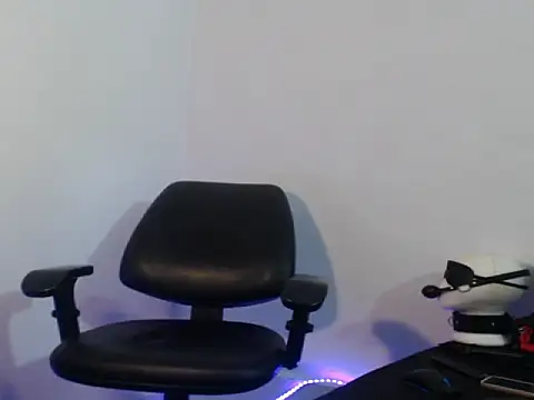 XXX chat uživo modela CherryH0ttie