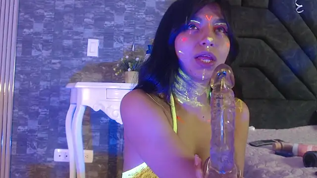 Chatroom XXX en direct de Keila_Fg