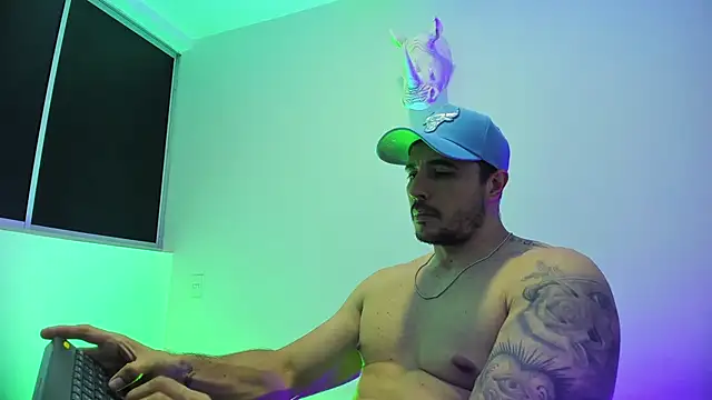 Dagoti: вебкам-шоу