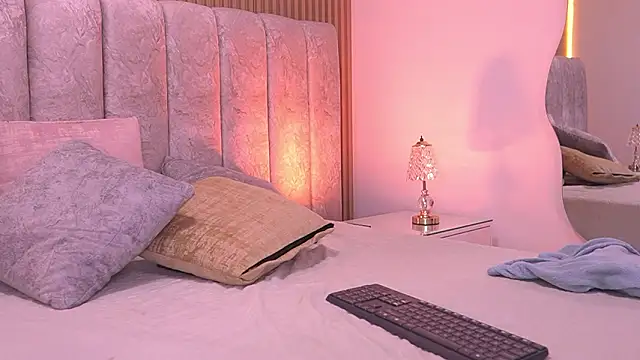 violeta_aroca 即時 XXX 聊天