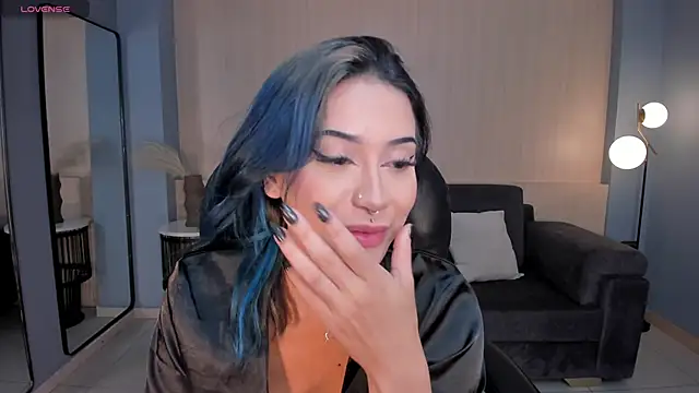 XXX chat uživo modela KayraLanne