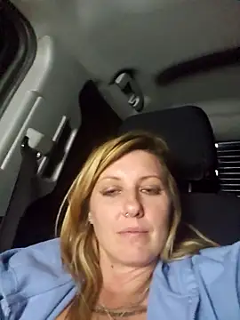 XXX chat uživo modela SheIsSomething