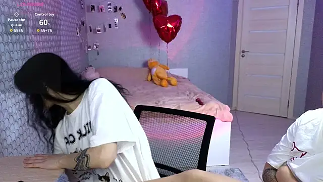 Chat +18 de Escaped_Brides ao vivo