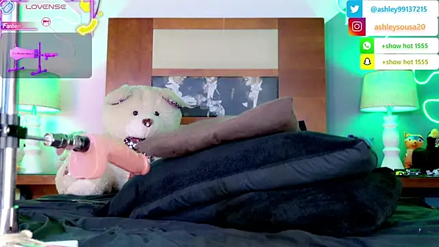 XXX chat uživo modela ashley_19xx