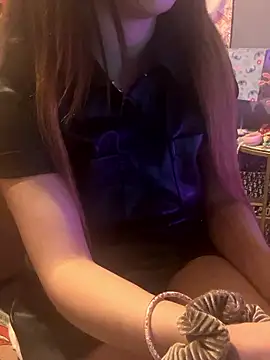 Czat XXX na żywo – LaPetitechienne1