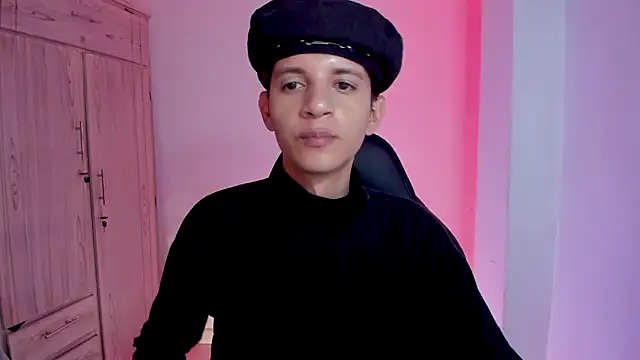 tylernova Show Webcam