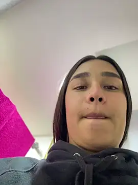 I_Samanthaa Chat XXX in diretta