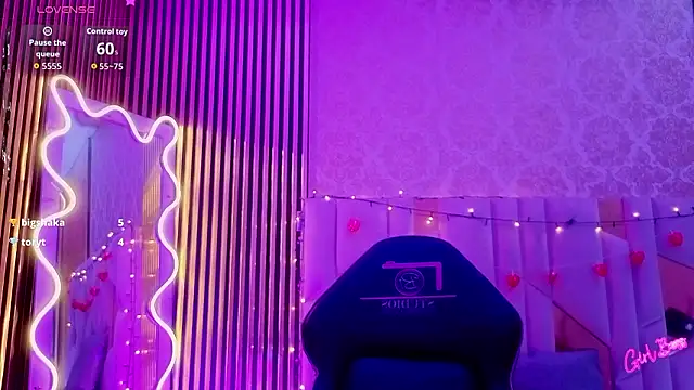 LIHIAN_TAY Adlı Modelin Canlı XXX Sohbeti