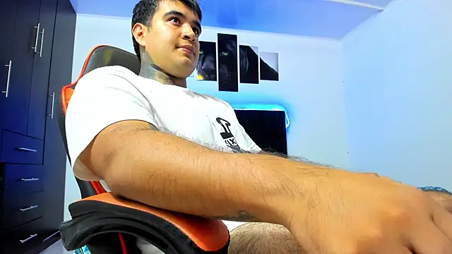 Czat XXX na żywo – thiago__cp01