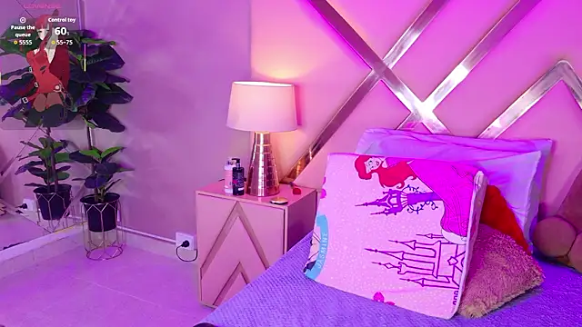 MalaikaBrown: διαδικτυακό σόου στην κάμερα