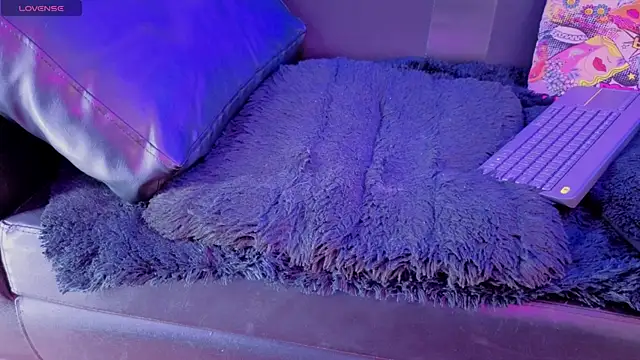 nova_salvatoreのウェブカメラショー