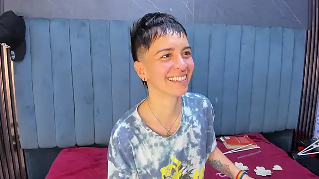 แชท XXX สดของ _Hannah_Hot