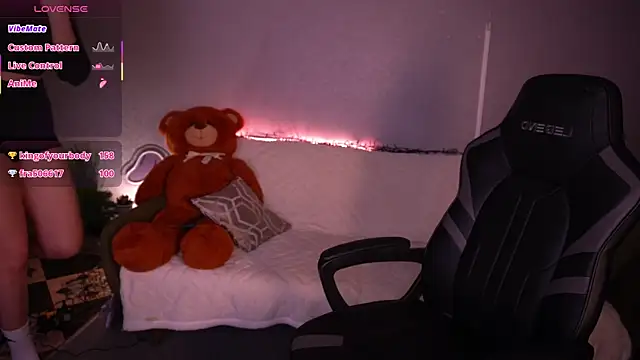 แชท XXX สดของ LioraFox