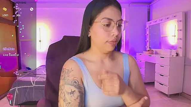 kloe28 即時 XXX 聊天