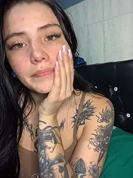 Sofii7 即時 XXX 聊天