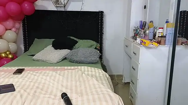 charlotte_077 Live XXX Chat