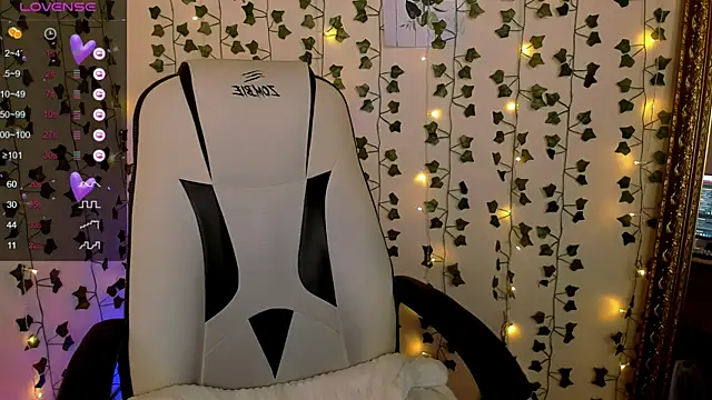 XXX chat uživo modela deboramoore