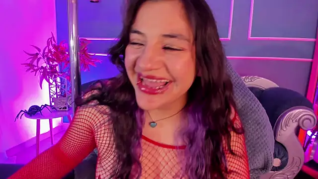 XXX chat uživo modela TaraTaylorr