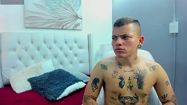 wildthor26: вебкам-шоу