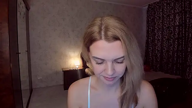 LunaFlinn Adlı Modelin Canlı XXX Sohbeti