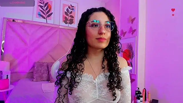 Živý XXX chat DemiJones_