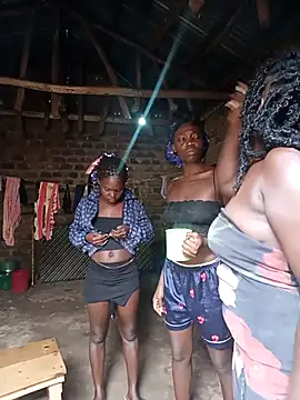 holygrail001 Adlı Modelin Canlı XXX Sohbeti