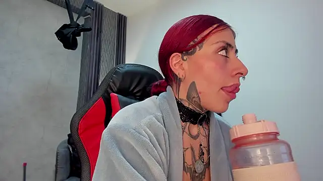 selene_red_'s Live XXX Chat