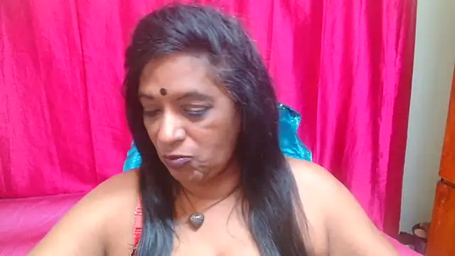 Chatroom XXX en direct de INDIANFUSION