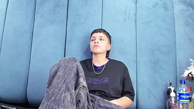 Megan_Thompson_ Chat XXX in diretta