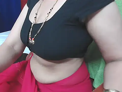 sunitha-3's Live XXX Chat