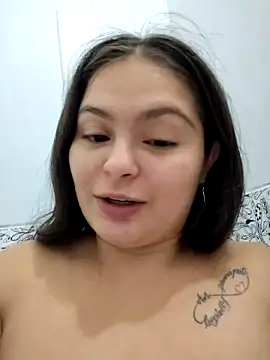 yatzuriperrita 网络视讯表演