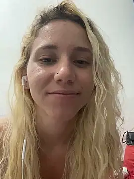 Bruxinha551 即時 XXX 聊天