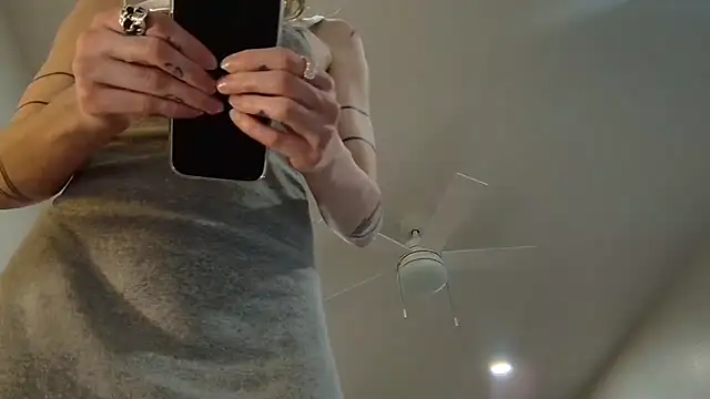 lavender_spitsのライブXXXチャット