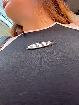 Chat +18 de JessiMur ao vivo