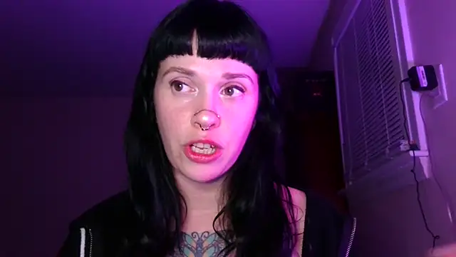 Marcelinegoddess' Live XXX Chat