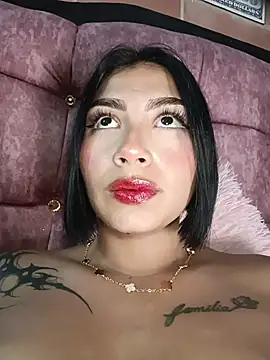 Chat +18 de Kylie_brazt ao vivo