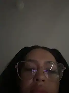 Chat XXX ao vivo de Lylyyy01