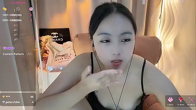 Lydia-668 Show Webcam