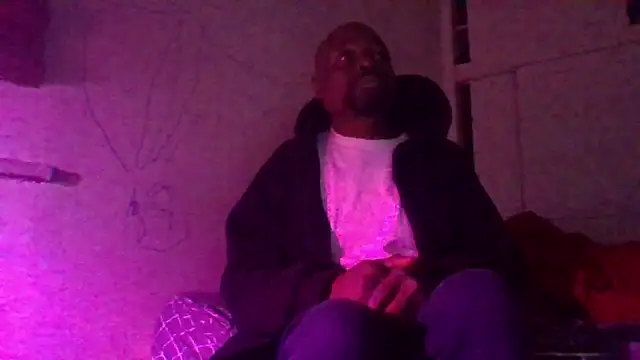 Daddy_hook's Live XXX Chat