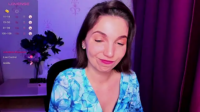 Chat XXX Live KindHazelHere_