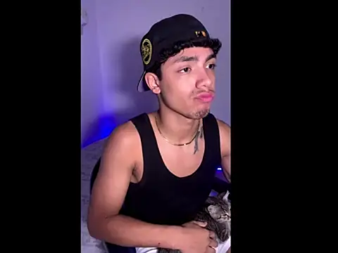 Andrew_twink18sn Webbikameraesitys