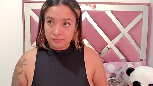 bellalumi's Live XXX Chat