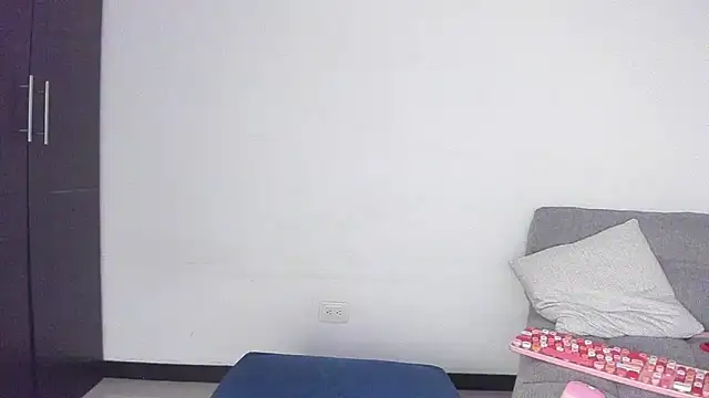 AvaFerrera: διαδικτυακό σόου στην κάμερα