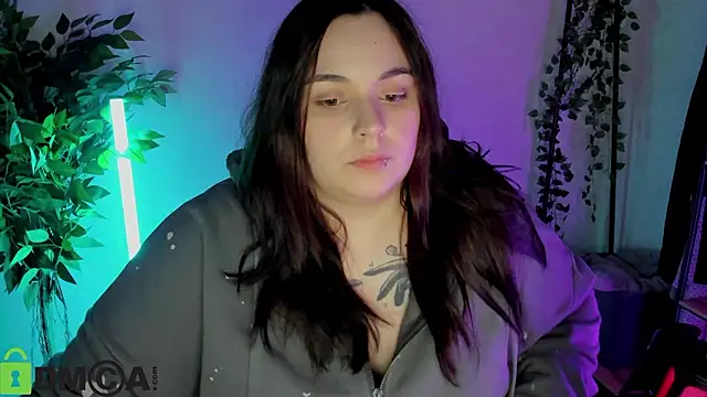 Chat +18 de Mia_R0ss ao vivo