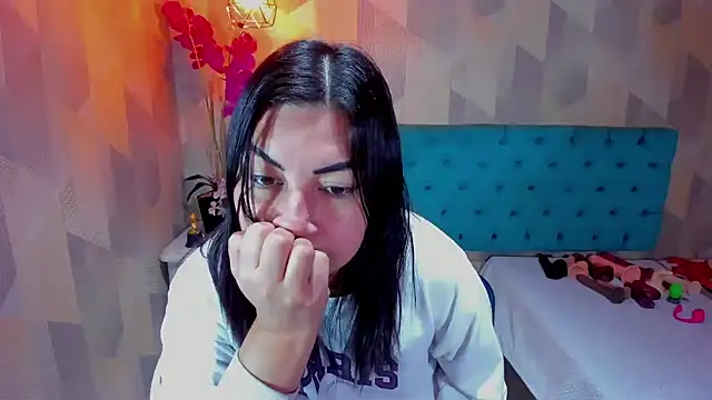 Chat +18 de AdaFawxx ao vivo